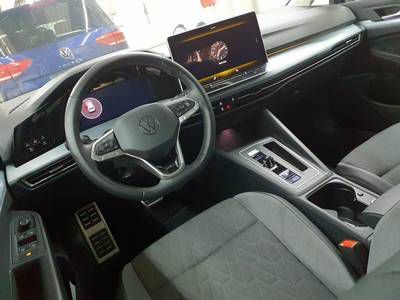 Volkswagen Golf 2025 г. Синий, пробег 25353 км