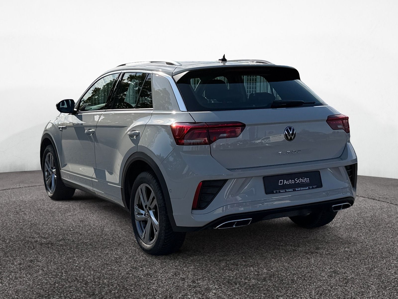 Volkswagen T-Roc 2024 г. Серый, пробег 25585 км