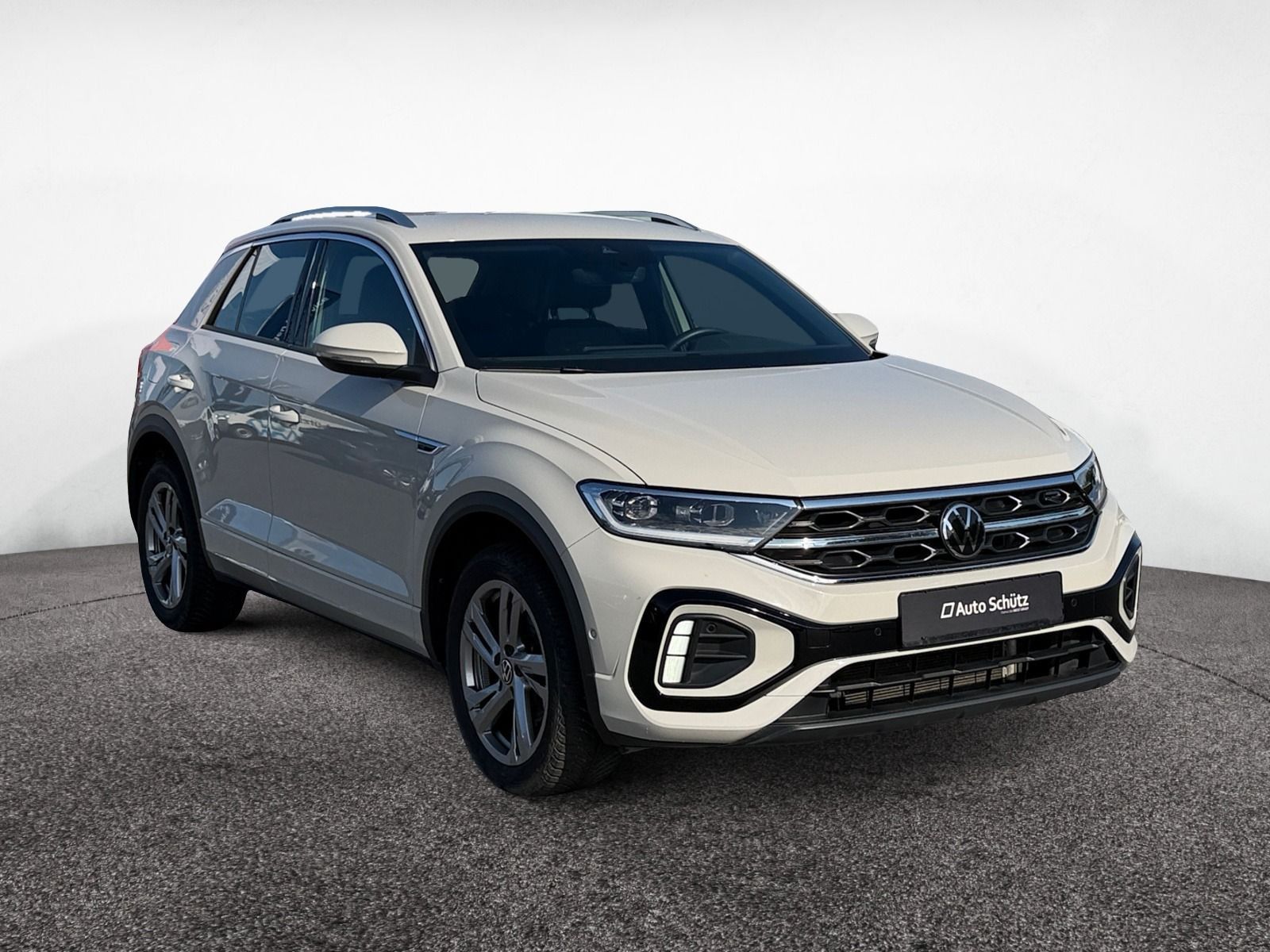 Volkswagen T-Roc 2024 г. Серый, пробег 25585 км