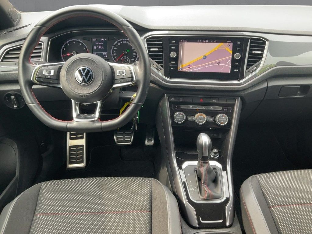 Volkswagen T-Roc 2021 г. Красный, пробег 59277 км