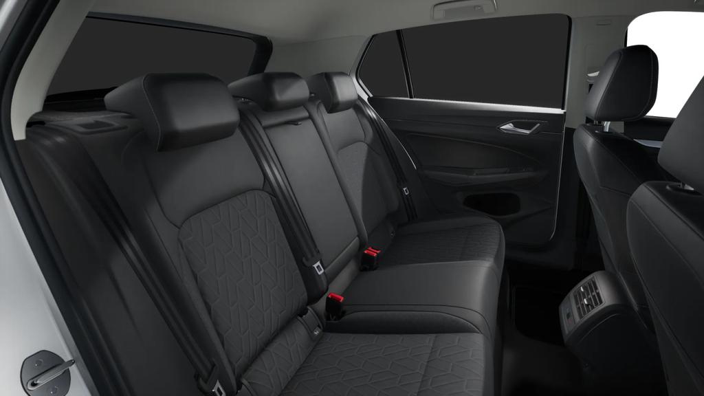 Volkswagen Golf 2025 г. Белый, пробег 25439 км