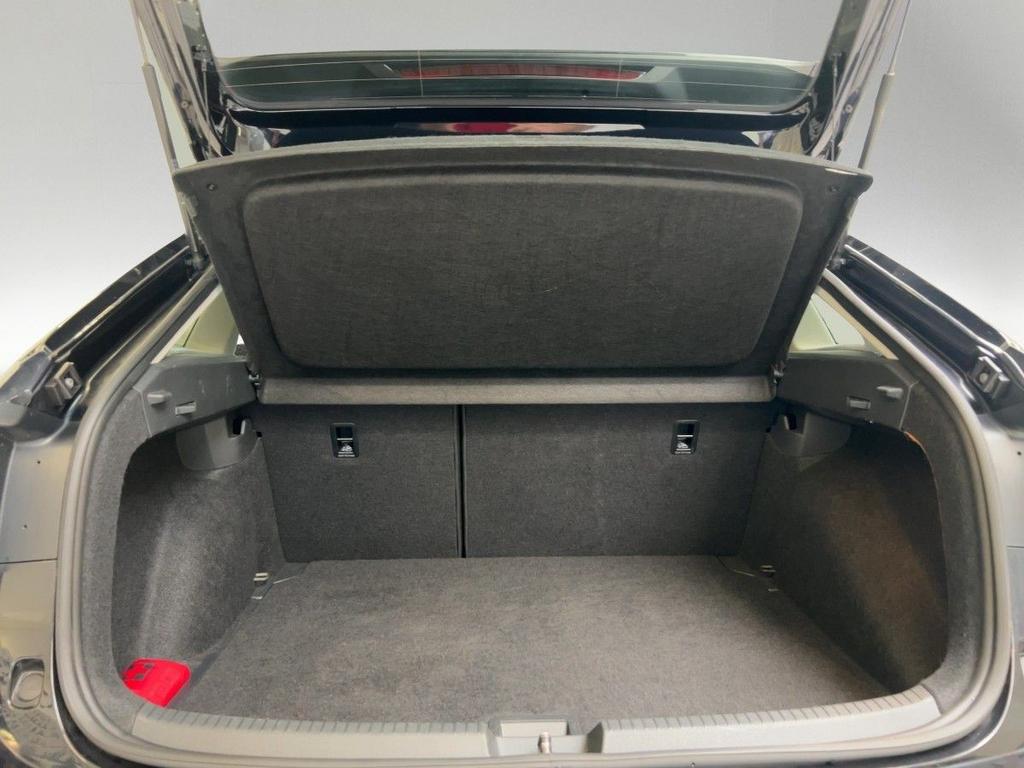 Volkswagen Taigo 2022 г. Чёрный, пробег 39811 км