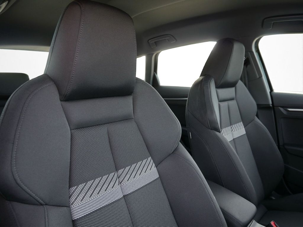 Audi A3 2025 г. Чёрный, пробег 34081 км