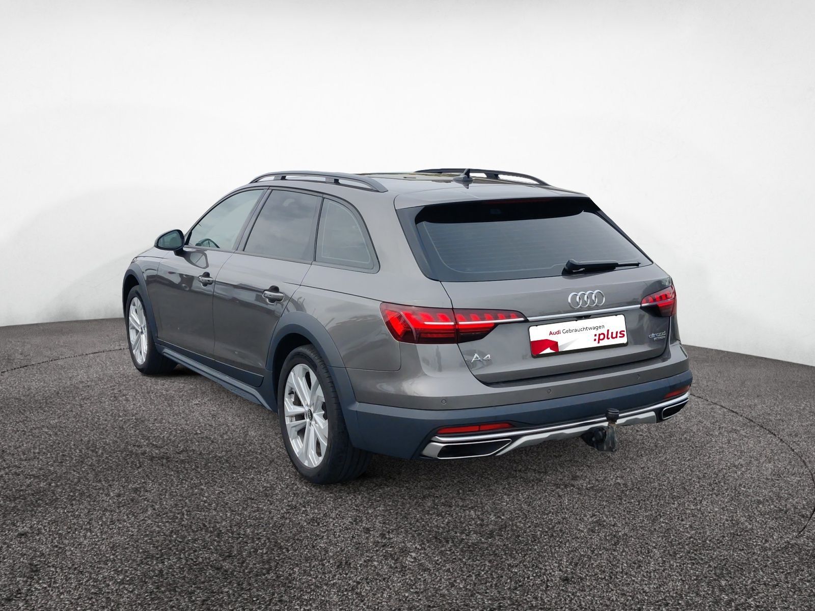 Audi A4 allroad 2022 г. Серый, пробег 53622 км