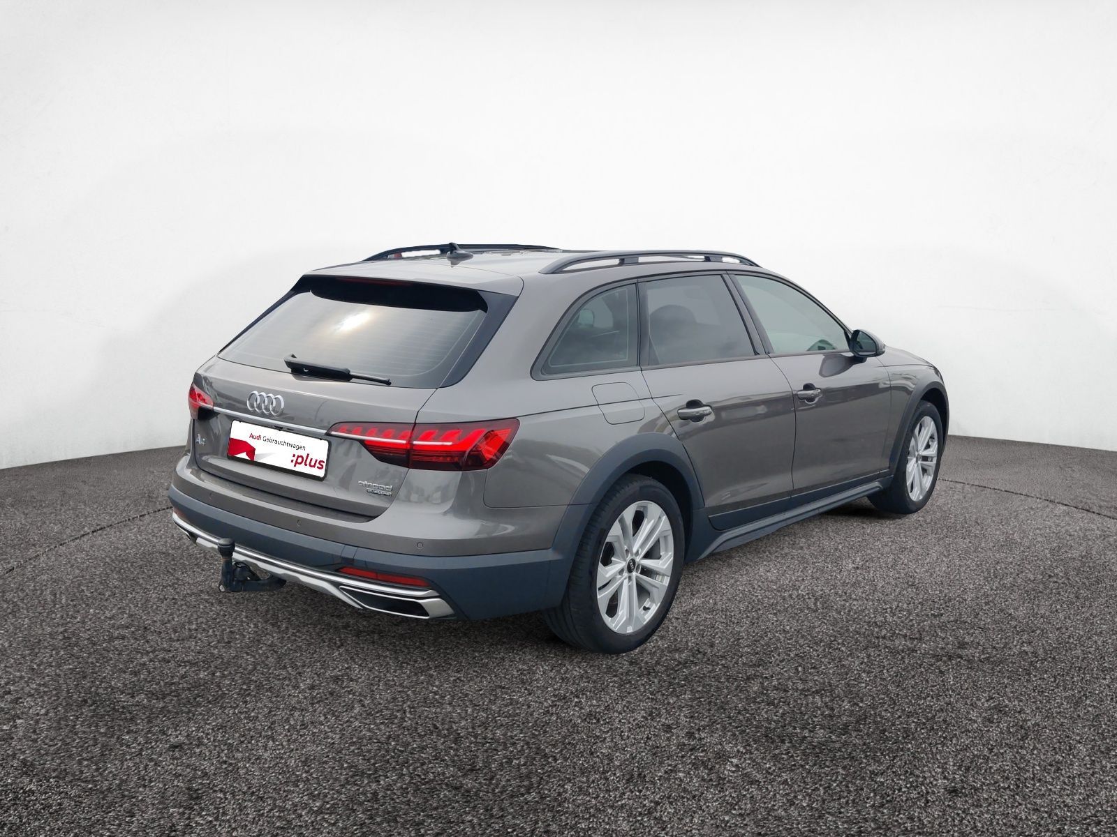 Audi A4 allroad 2022 г. Серый, пробег 53622 км