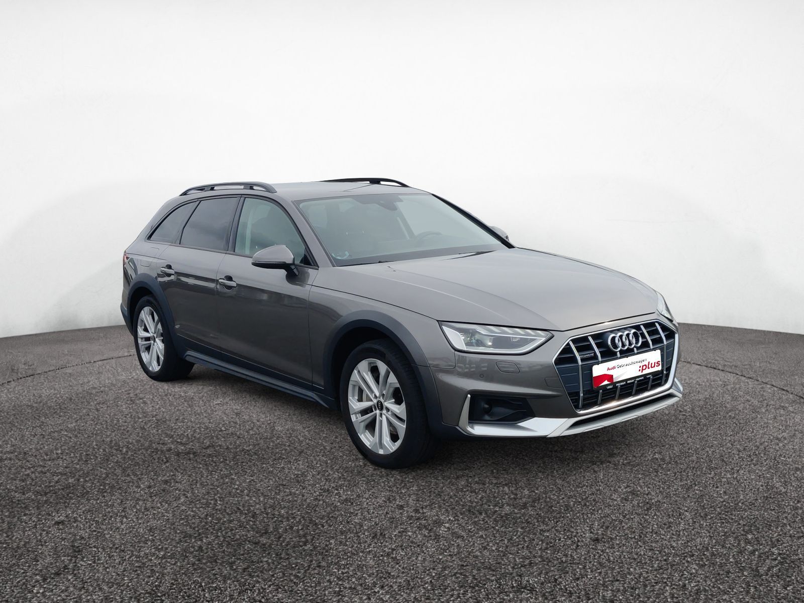 Audi A4 allroad 2022 г. Серый, пробег 53622 км