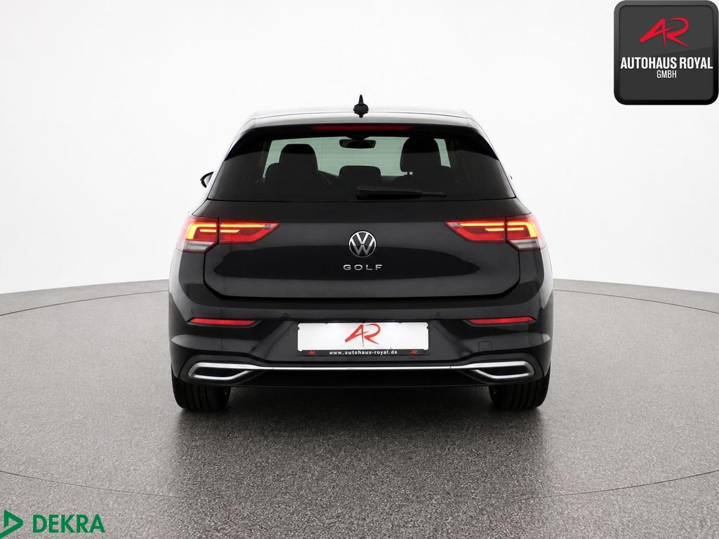 Volkswagen Golf 2023 г. Чёрный, пробег 59985 км