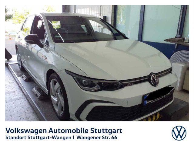 Volkswagen Golf 2023 г. Белый, пробег 47979 км