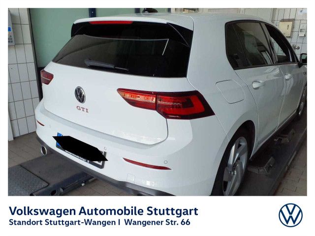 Volkswagen Golf 2023 г. Белый, пробег 47979 км