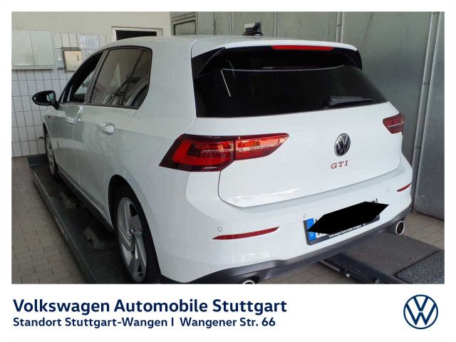 Volkswagen Golf 2023 г. Белый, пробег 47979 км