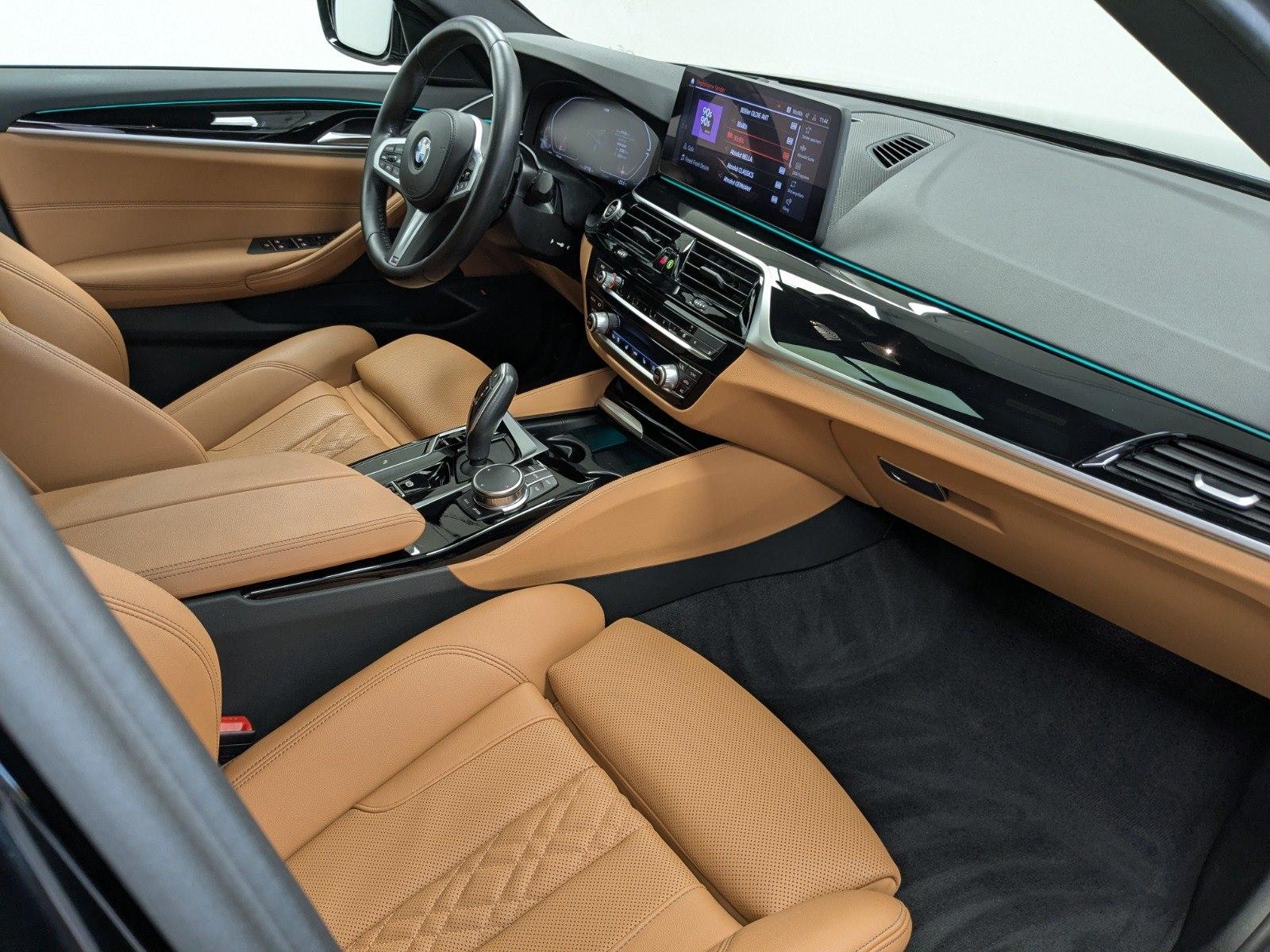 BMW 530 2022 г. Чёрный, пробег 37177 км