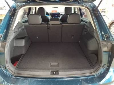 Volkswagen Tiguan 2025 г. Синий, пробег 19550 км