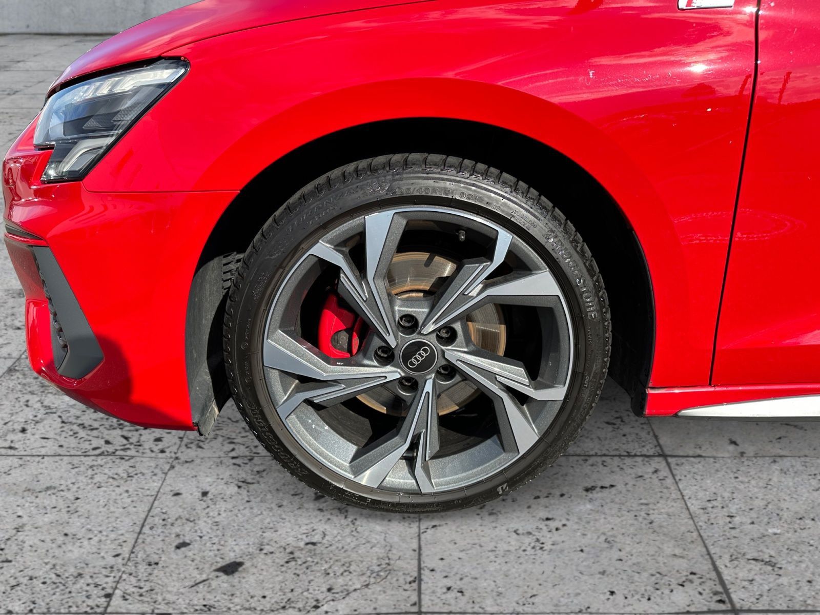 Audi A3 2022 г. Красный, пробег 47191 км