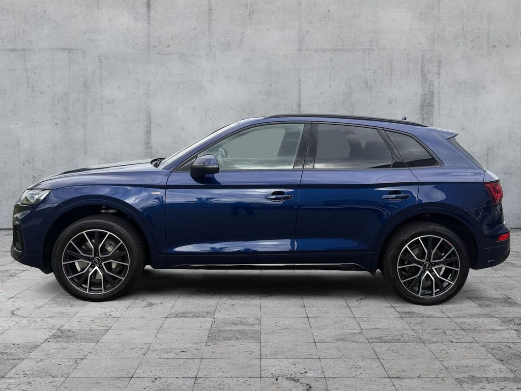 Audi Q5 2023 г. Синий, пробег 53580 км