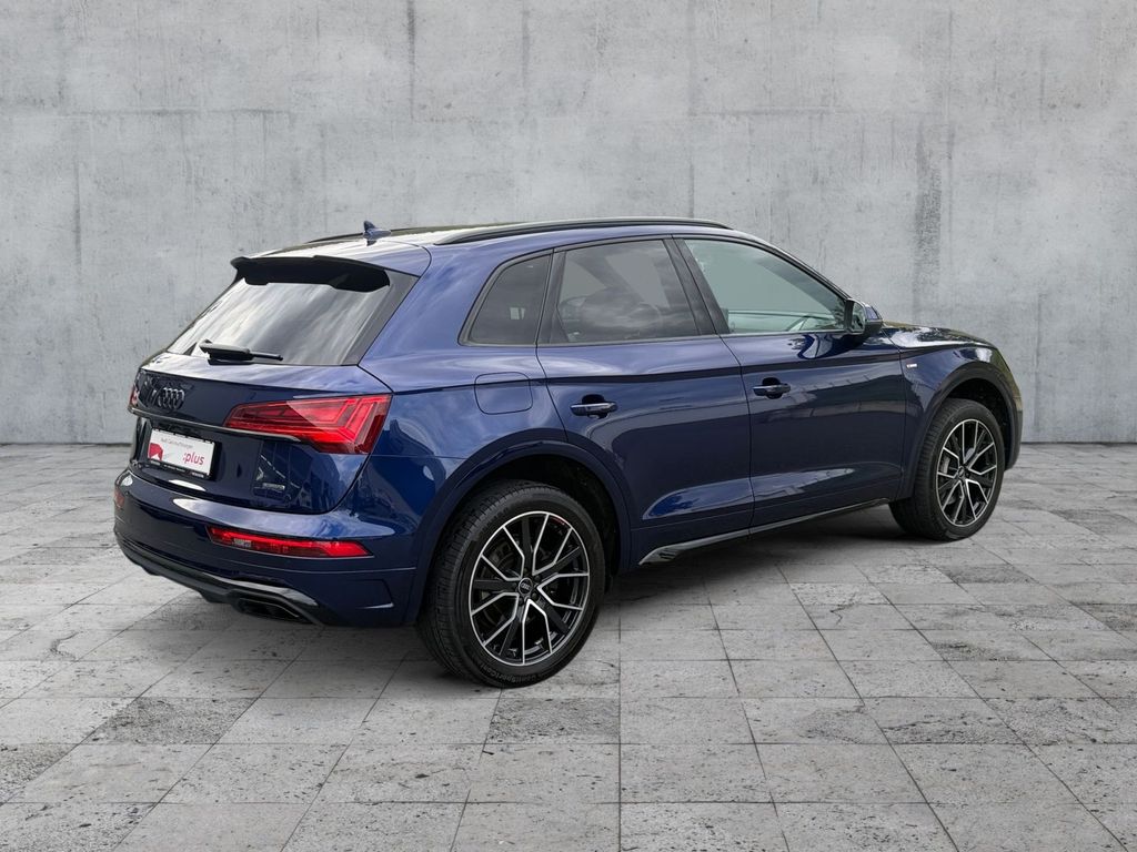 Audi Q5 2023 г. Синий, пробег 53580 км