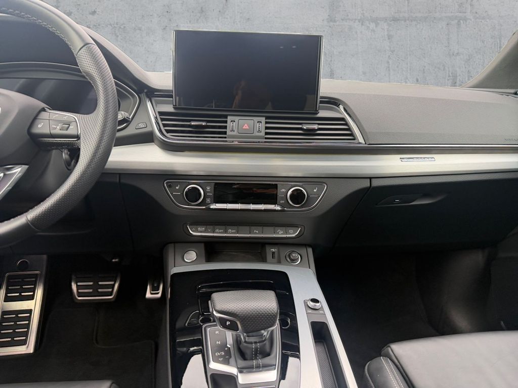 Audi Q5 2023 г. Синий, пробег 53580 км