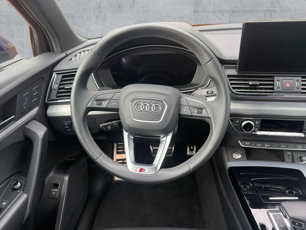 Audi Q5 2023 г. Синий, пробег 53580 км