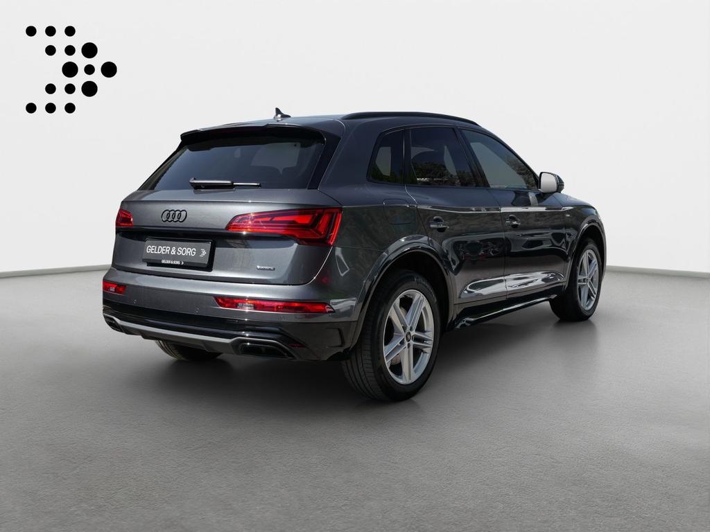 Audi Q5 2023 г. Серый, пробег 45000 км