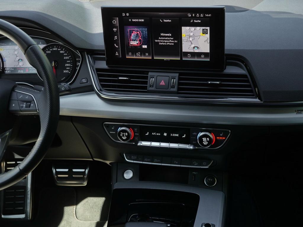 Audi Q5 2023 г. Серый, пробег 45000 км