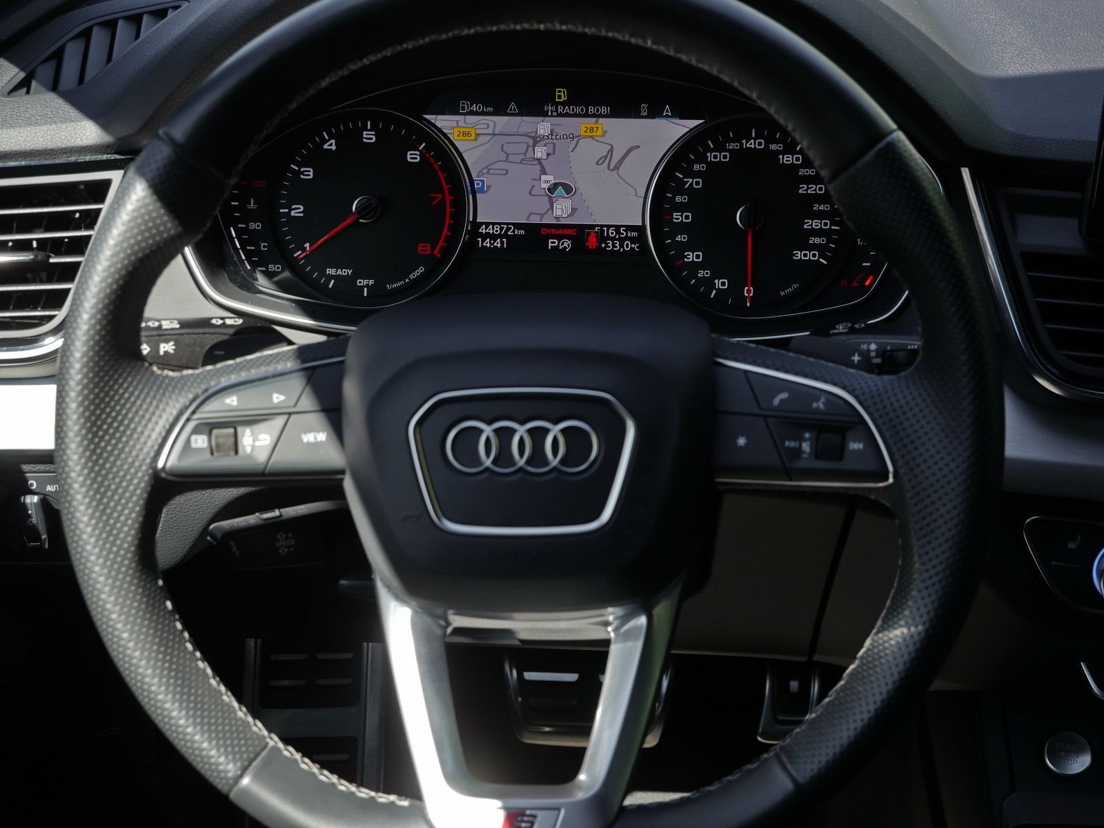 Audi Q5 2023 г. Серый, пробег 45000 км