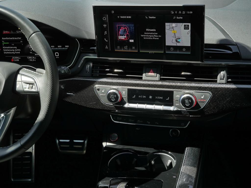 Audi S4 2023 г. Синий, пробег 25500 км