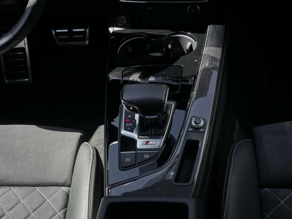 Audi S4 2023 г. Синий, пробег 25500 км