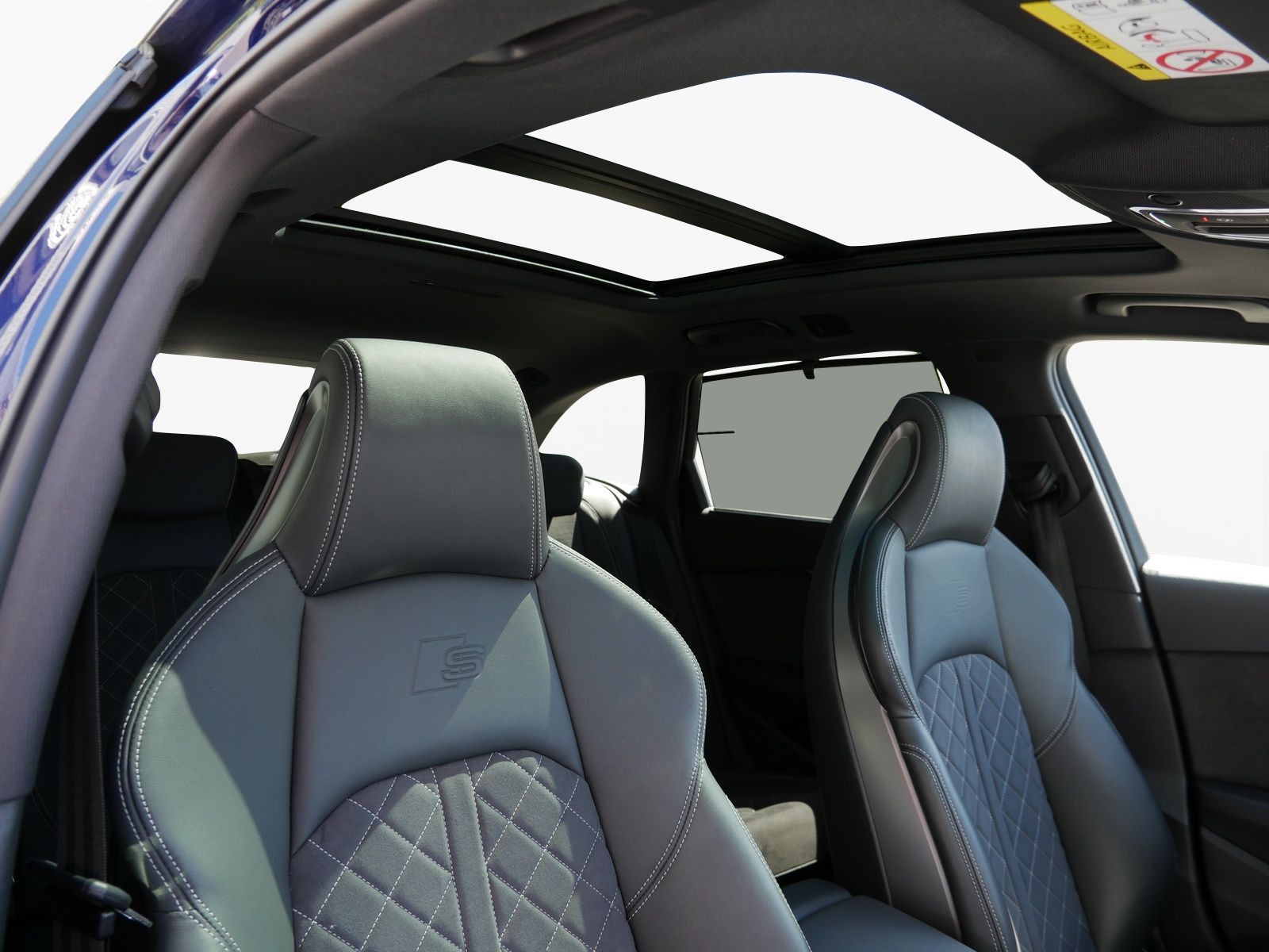 Audi S4 2023 г. Синий, пробег 25500 км
