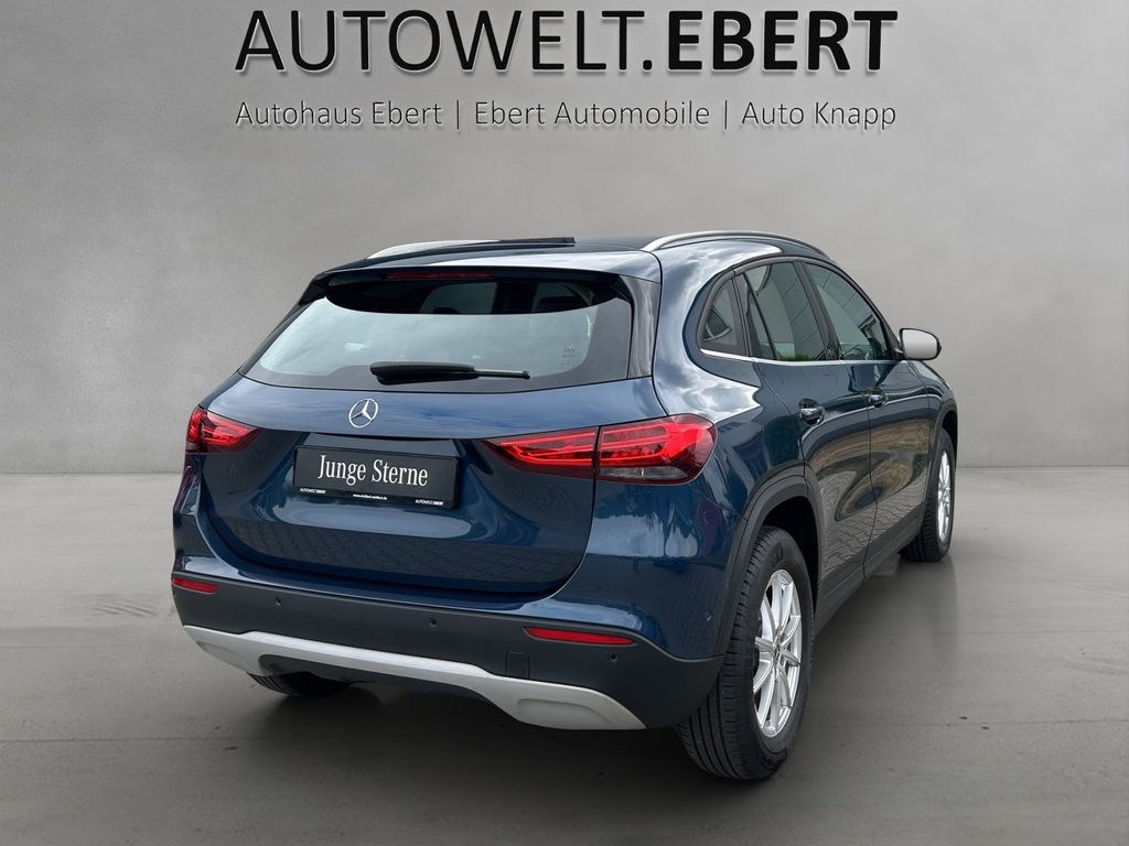 Mercedes-Benz GLA 180 2023 г. Синий, пробег 59715 км