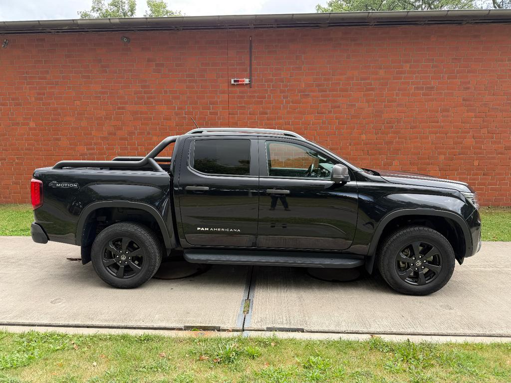 Volkswagen Amarok 2024 г. Чёрный, пробег 53833 км