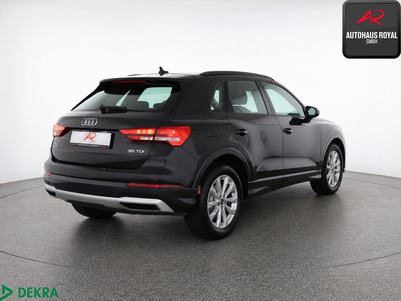 Audi Q3 2022 г. Чёрный, пробег 53613 км