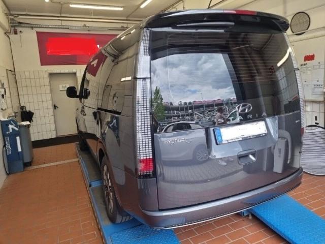 Hyundai Staria 2022 г. Серый, пробег 36233 км