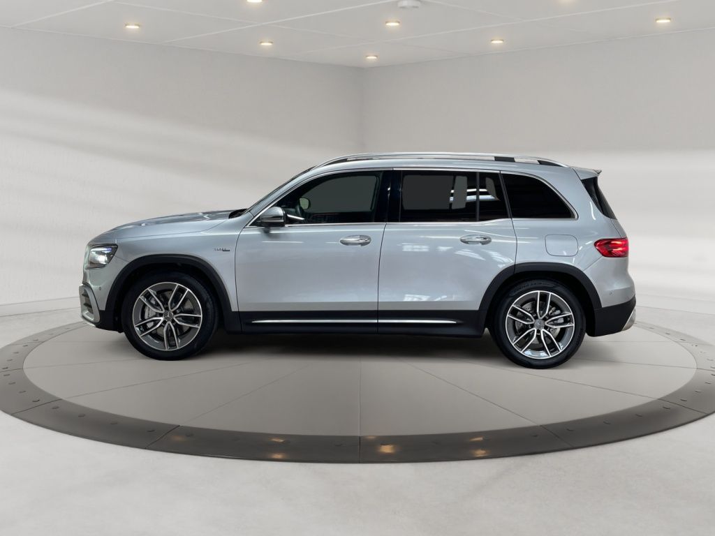 Mercedes-Benz GLB 35 AMG 2025 г. Серебристый, пробег 3308 км