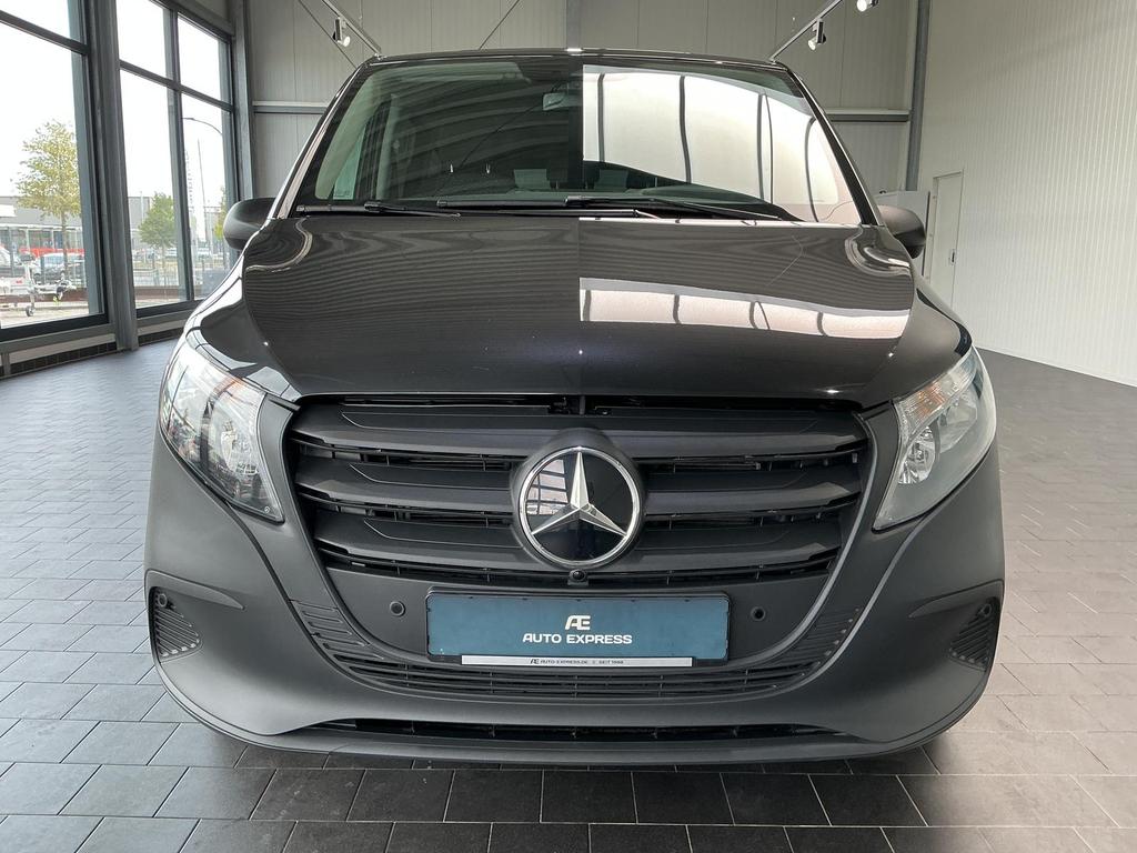 Mercedes-Benz Vito 2024 г. Серый, пробег 36287 км