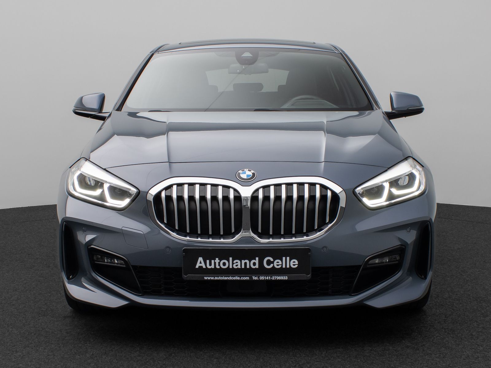 BMW 118 2023 г. Серый, пробег 16741 км