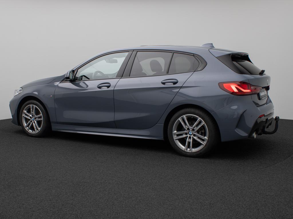 BMW 118 2023 г. Серый, пробег 16741 км