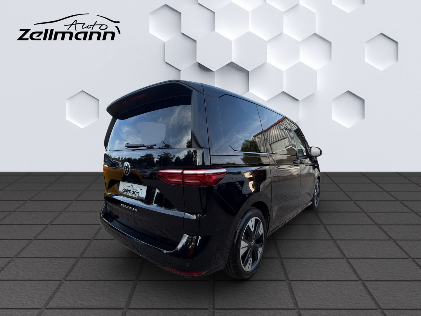Volkswagen T7 MULTIVAN 2025 г. Чёрный, пробег 24600 км