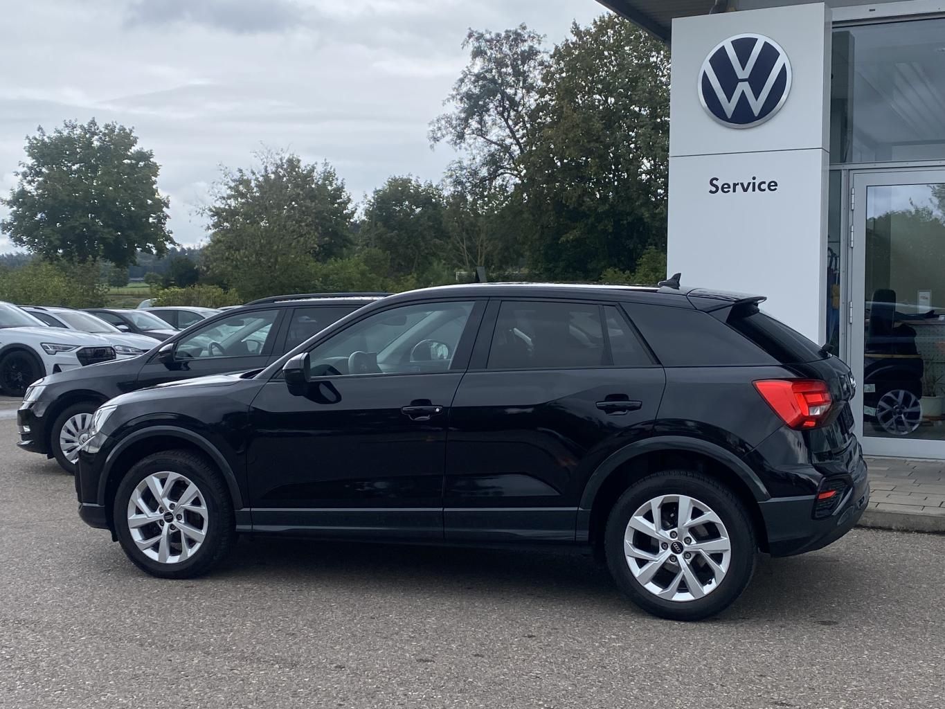 Audi Q2 2023 г. Чёрный, пробег 37420 км