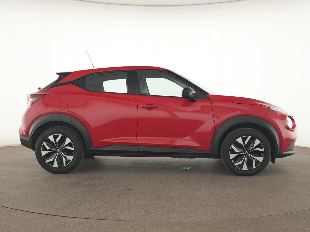 Nissan Juke 2022 г. Красный, пробег 59737 км