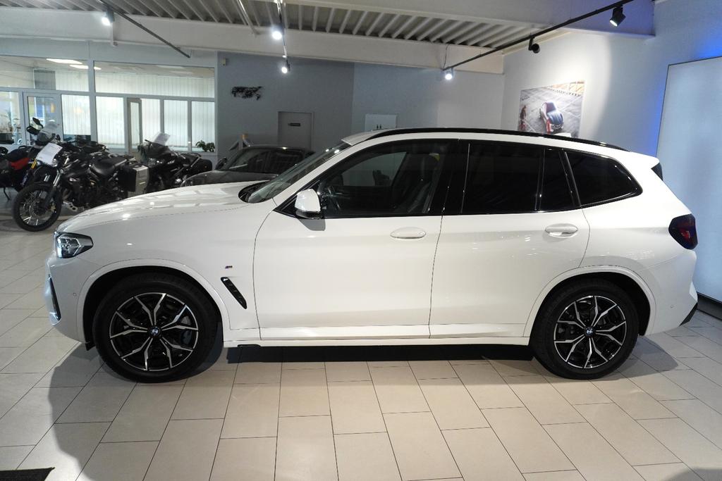 BMW X3 2024 г. Белый, пробег 46330 км
