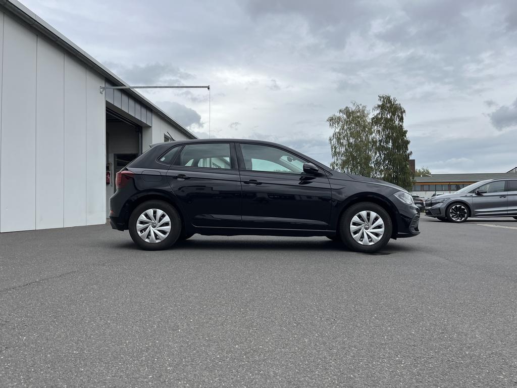 Volkswagen Polo 2023 г. Чёрный, пробег 28095 км