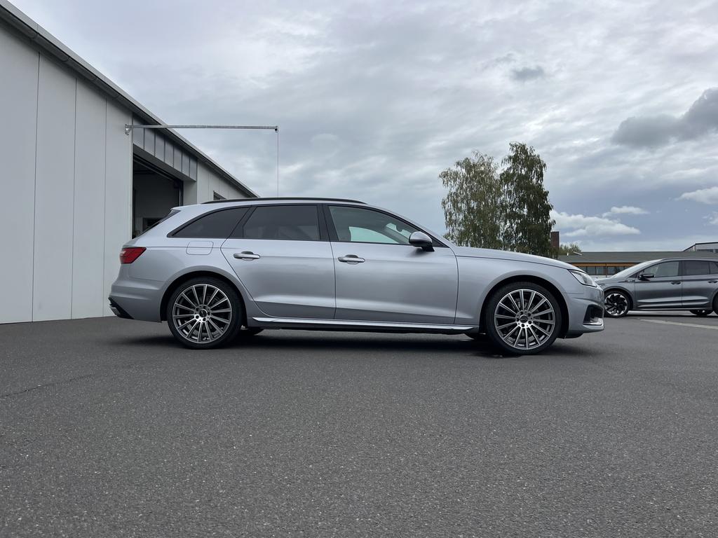 Audi A4 2023 г. Серебристый, пробег 42171 км