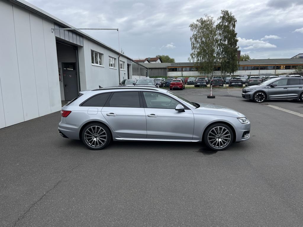 Audi A4 2023 г. Серебристый, пробег 42171 км