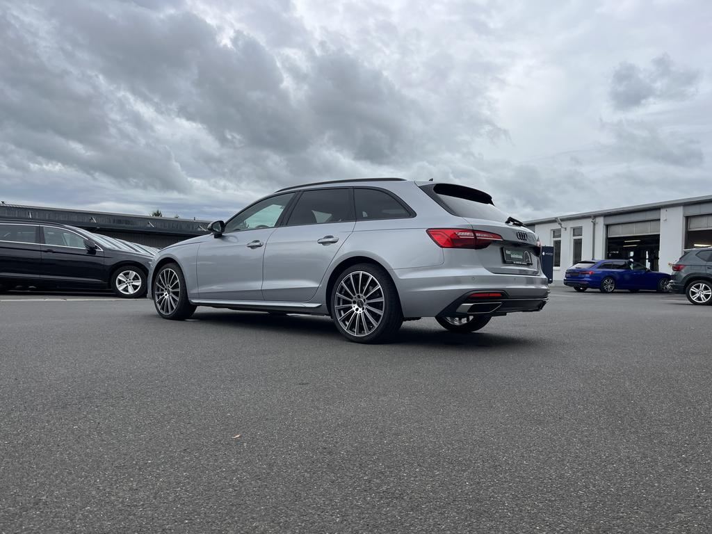Audi A4 2023 г. Серебристый, пробег 42171 км