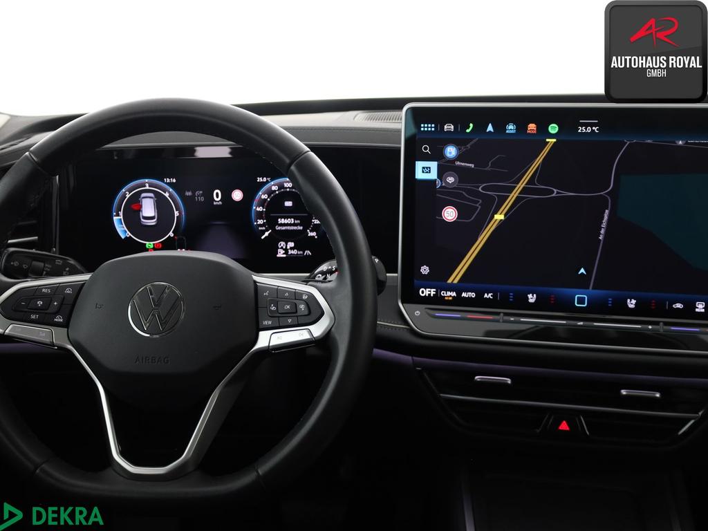 Volkswagen Passat 2024 г. Серебристый, пробег 58602 км