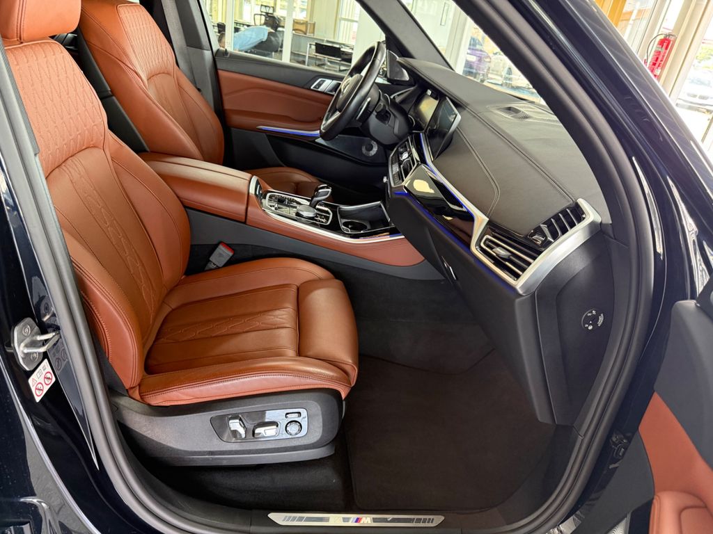 BMW X5 2022 г. Чёрный, пробег 37639 км