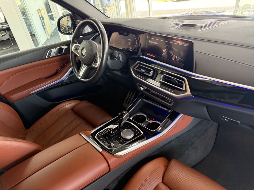BMW X5 2022 г. Чёрный, пробег 37639 км