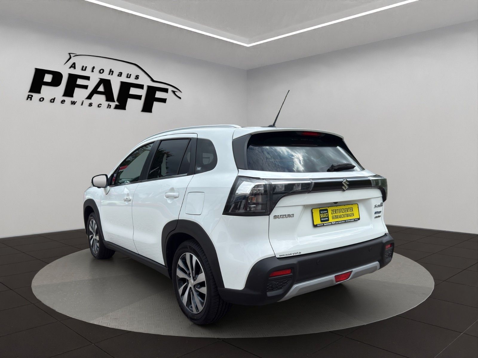 Suzuki (SX4) S-CROSS 2022 г. Белый, пробег 48911 км