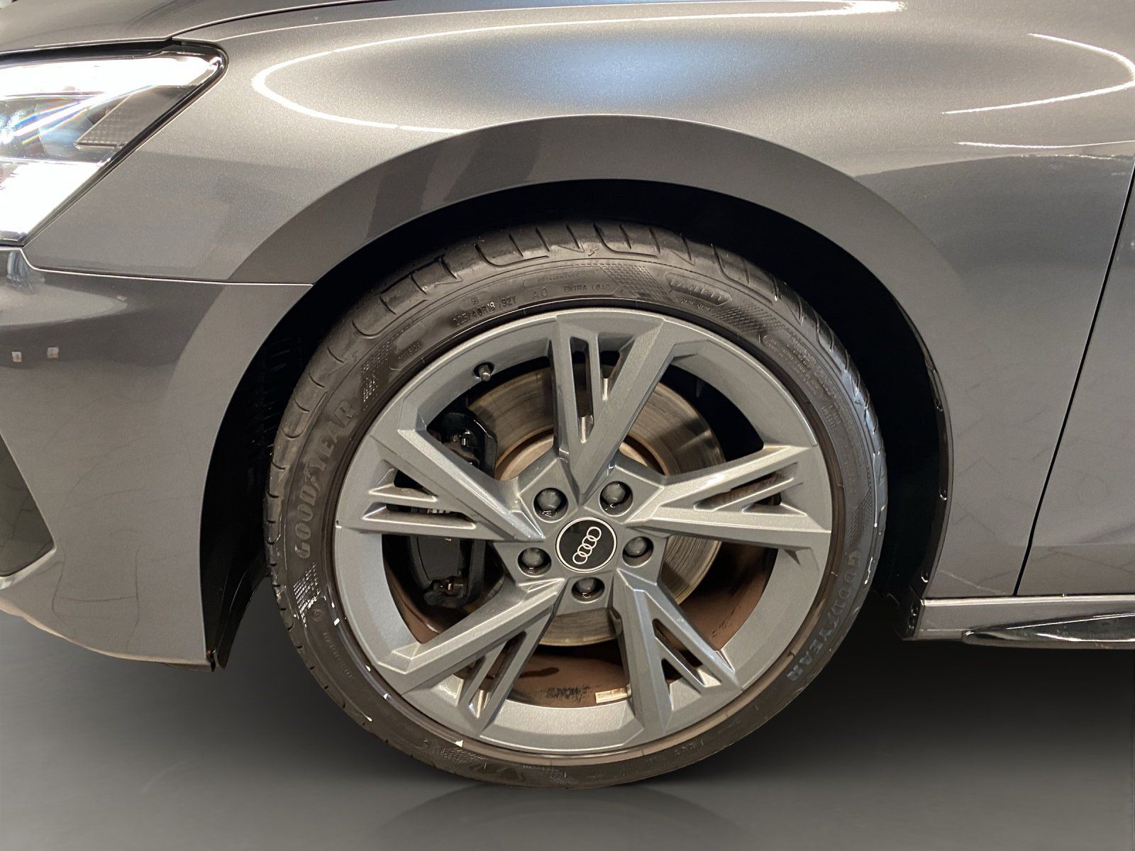 Audi S3 2023 г. Серый, пробег 57909 км