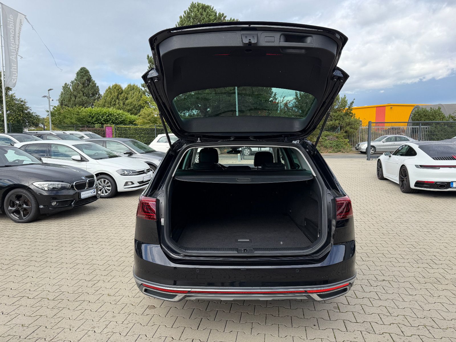 Volkswagen PASSAT ALLTRACK 2021 г. Чёрный, пробег 52000 км