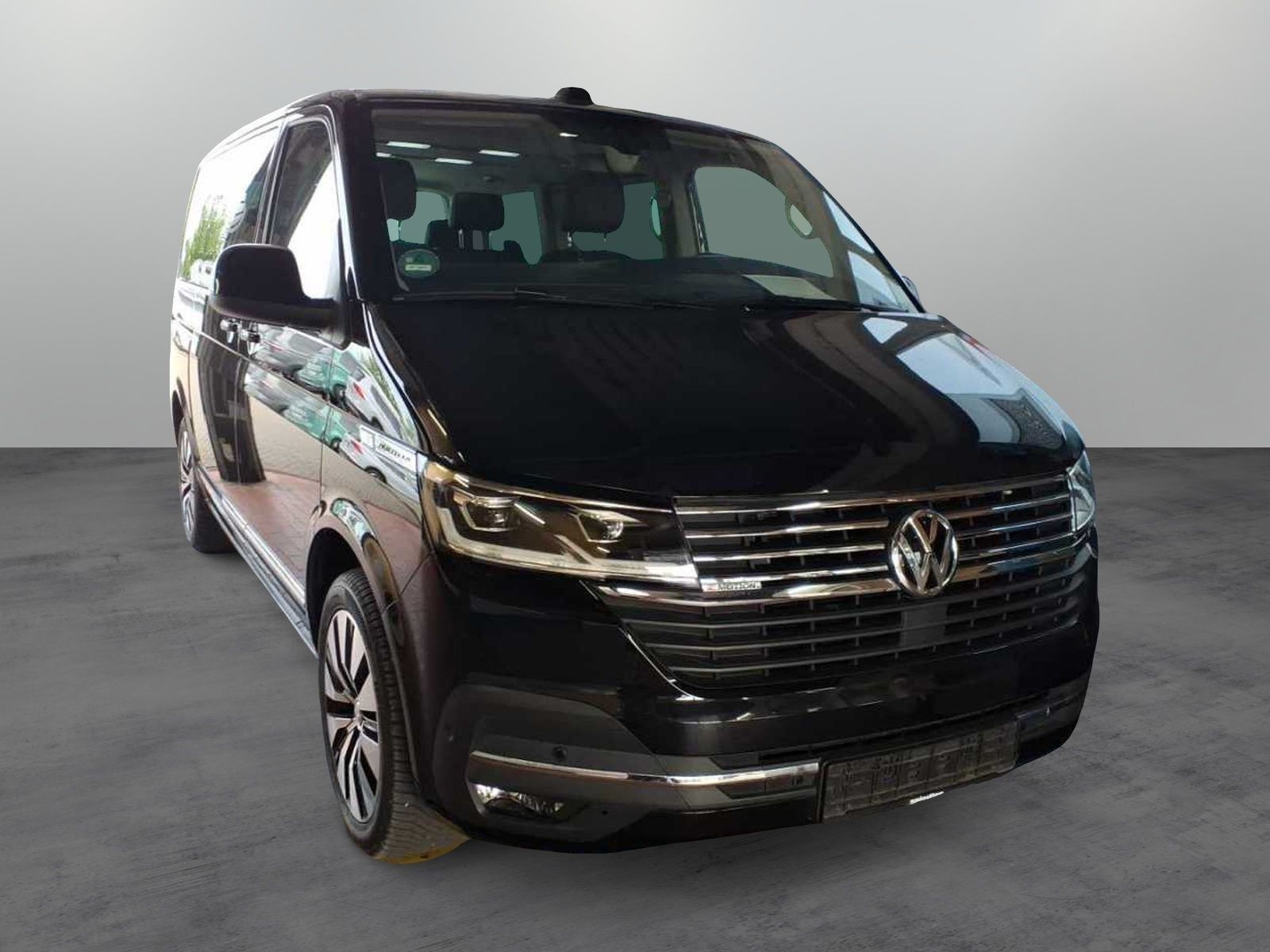 Volkswagen T6 MULTIVAN 2021 г. Чёрный, пробег 38500 км